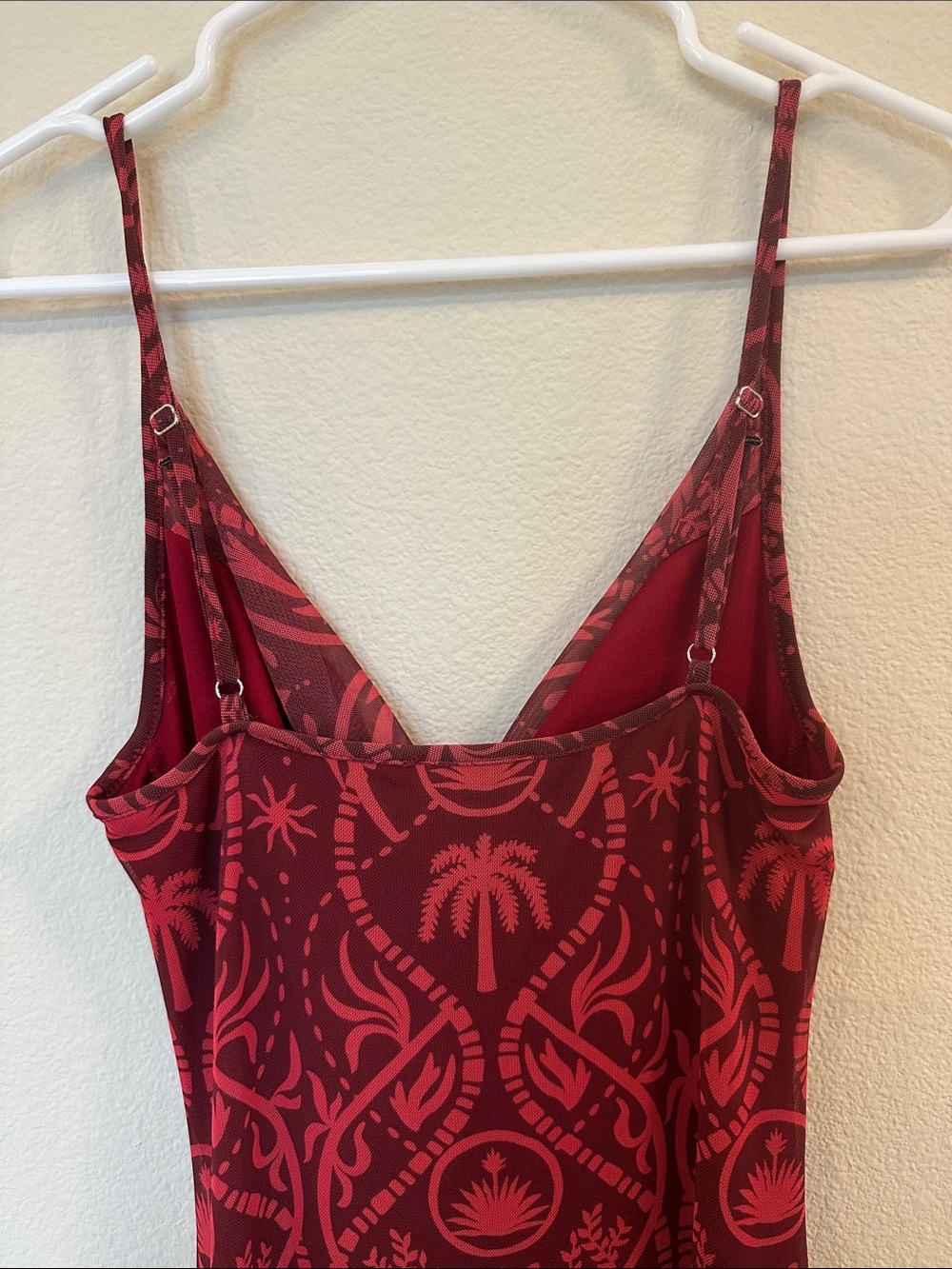 Bebe Red Patterned Maxi Dress - Picture 4 of 5